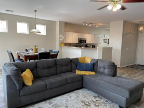Spacious and Cozy Home Goodyear AZ up to 14 guests/5/2